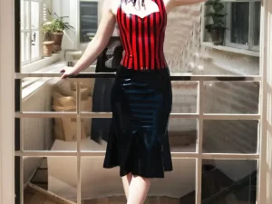 Jupe en latex de base des années 60